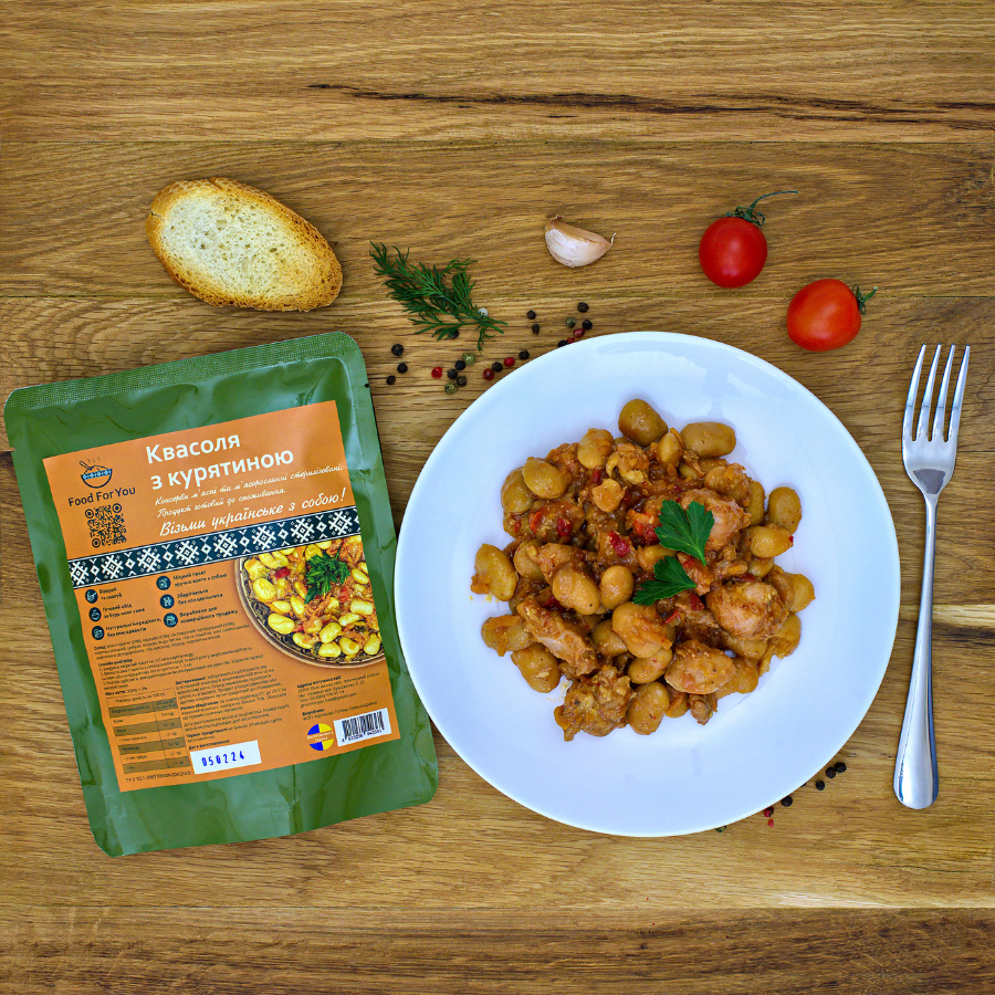 Квасоля з курятиною